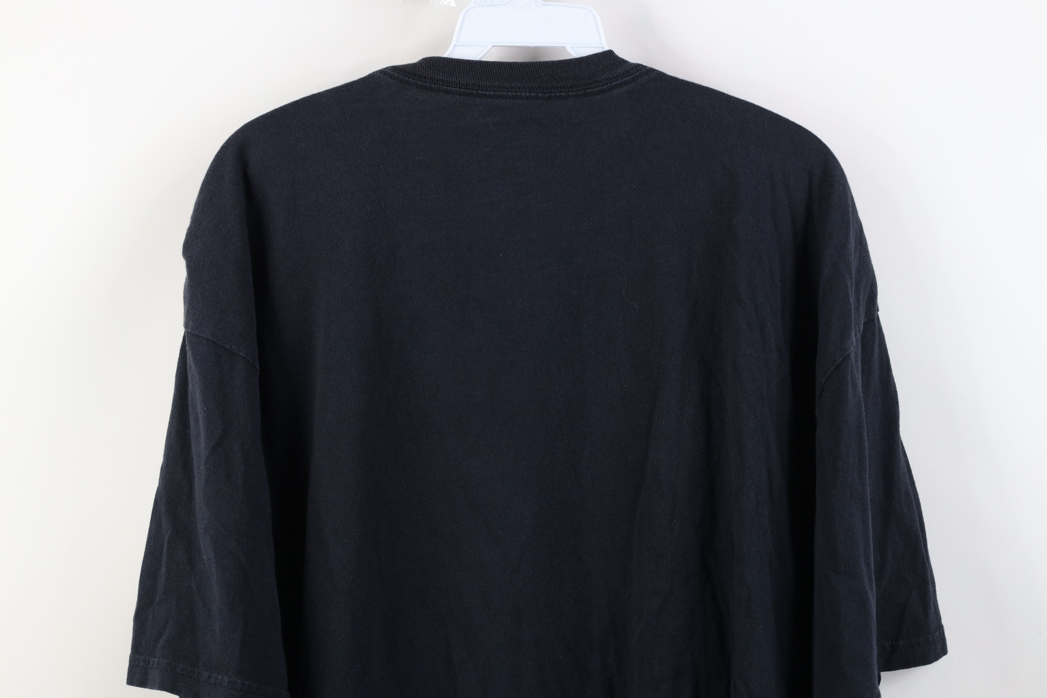 Nike Vintage Nike Lebron James Big Logo Short Sleeve T-Shirt Size US XL / EU 56 / 4 - 14 Thumbnail