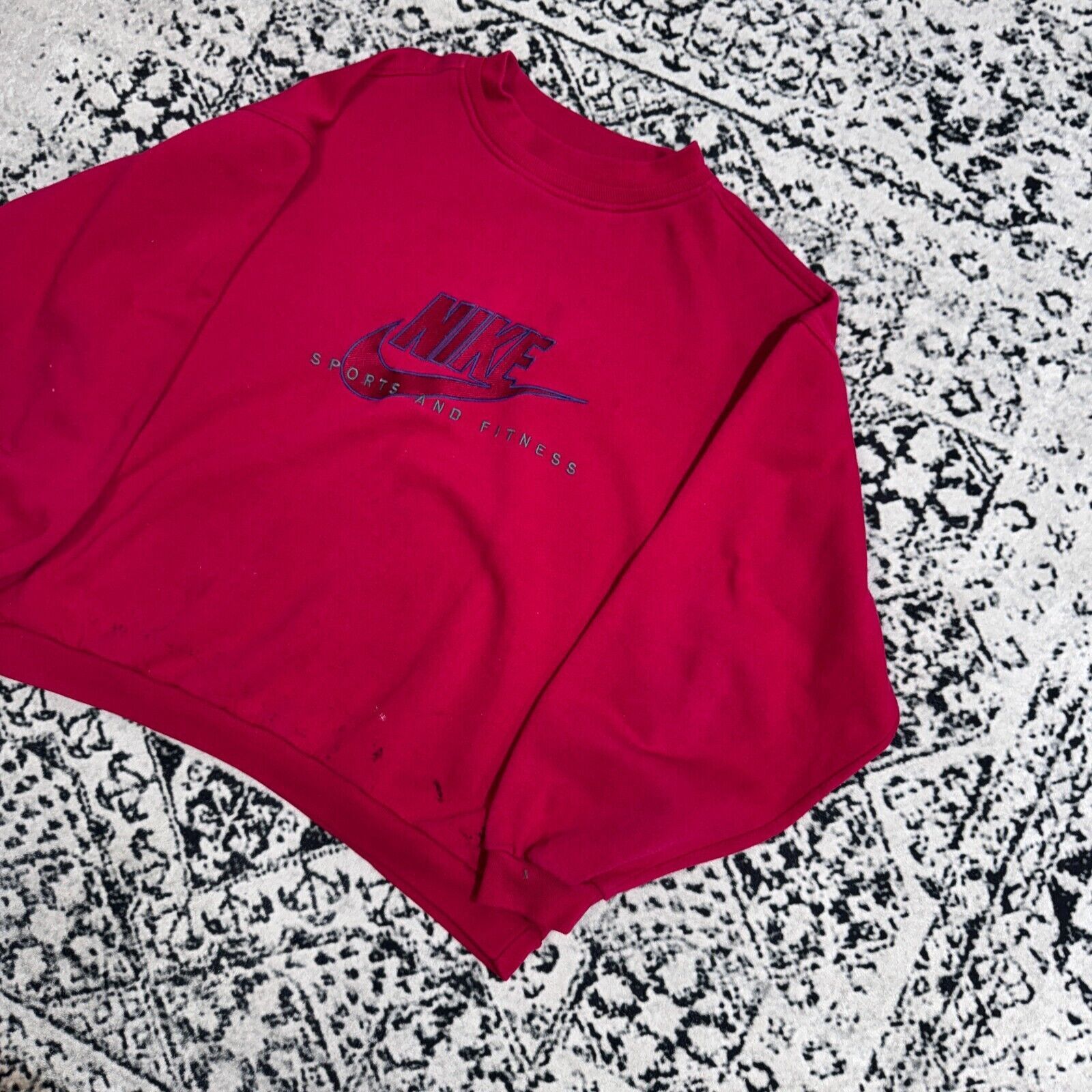 Nike × Vintage Vintage Nike Red Cotton Crewneck Size XXL 90s Center Swoosh Size US XXL / EU 58 / 5 - 2 Thumbnail