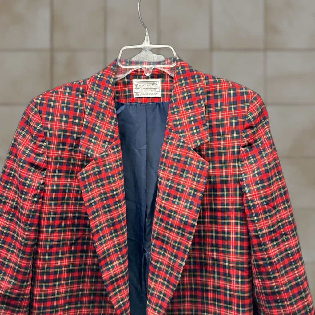 Pendleton VINTAGE Pendleton Jacket Womens Large Red Blue 100% Wool Tartan 80s Made in USA Coat Size L / US 10 / IT 46 - 1 Thumbnail