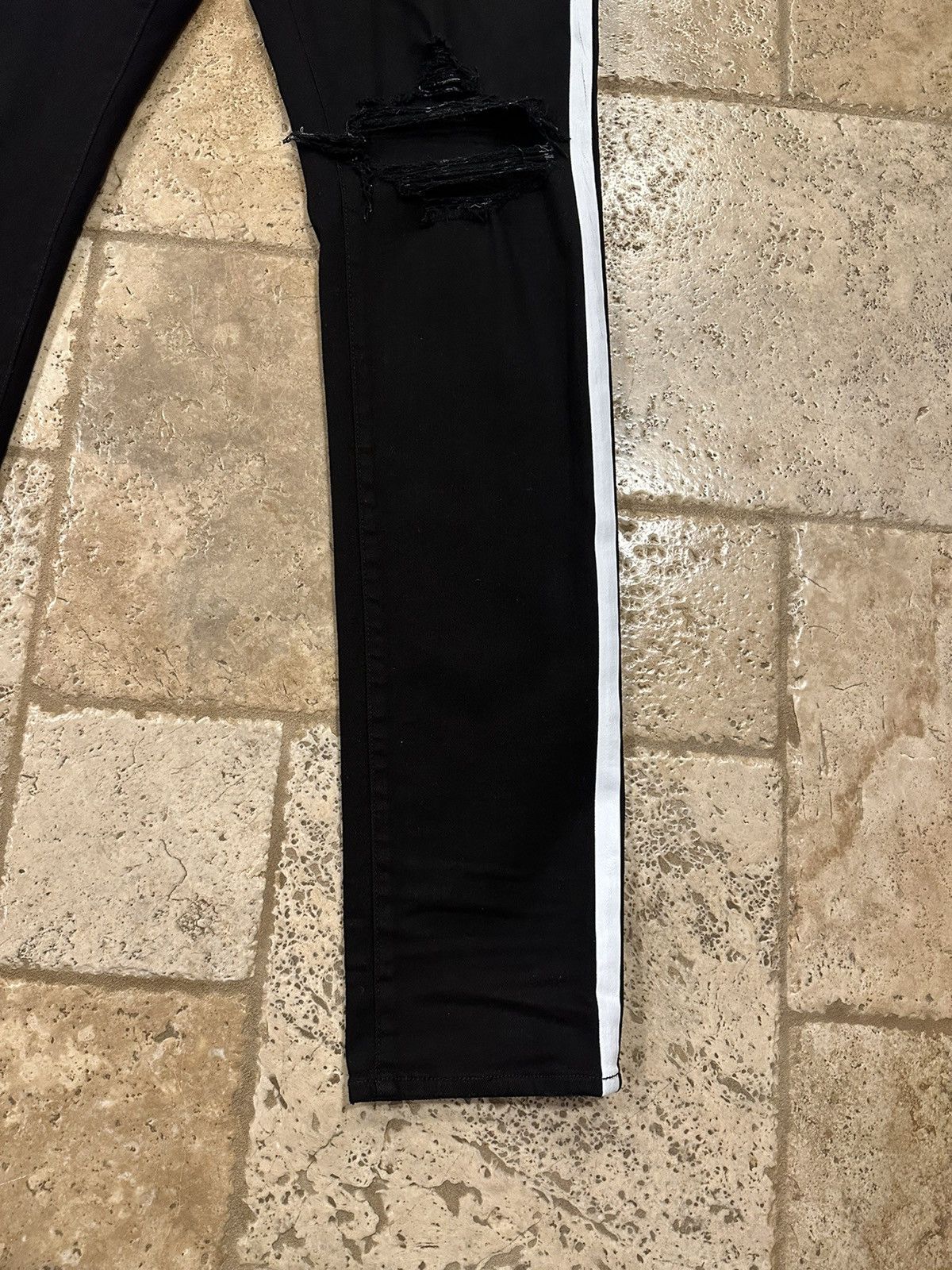 Amiri Amiri Black / White Stripe Track Denim Distressed Jeans Size US 38 / EU 54 - 2 Thumbnail
