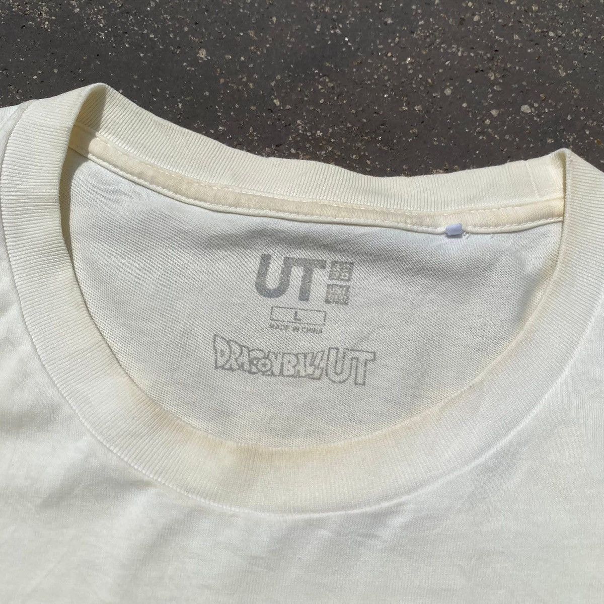 Uniqlo RARE ‼️ Dragon Ball Size US L / EU 52-54 / 3 - 4 Thumbnail