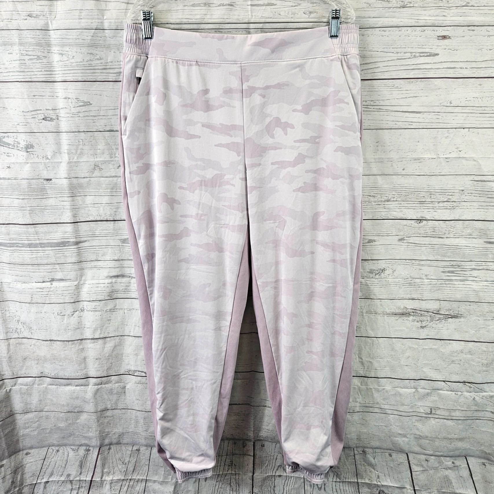 Athleta Athleta Womens Lined Jogger Pants Pink 16 Pull On High Rise Camo Jogger Women's Size 16 Activewear Women Size 38" / US 16 / IT 52 - 2 Thumbnail