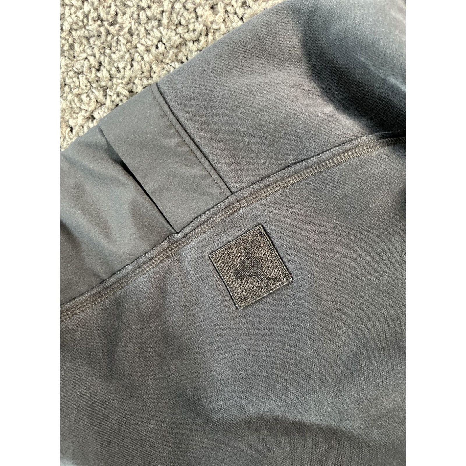 Under Armour Under Armour Project Rock Jogger Pants Women's L Black Fleece Tapered Sweatpants Size 36" / US 14 / IT 50 - 5 Thumbnail