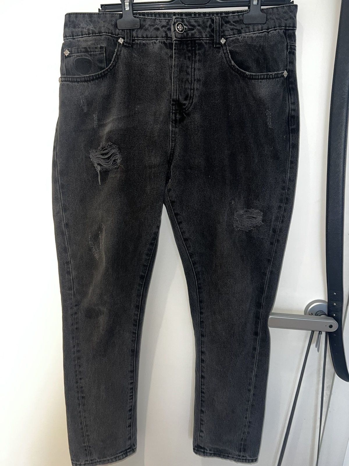 John Richmond John Richmond “It’s Only Rock N Roll” BlackDistressedJeans34 Size US 34 / EU 50 - 17 Thumbnail