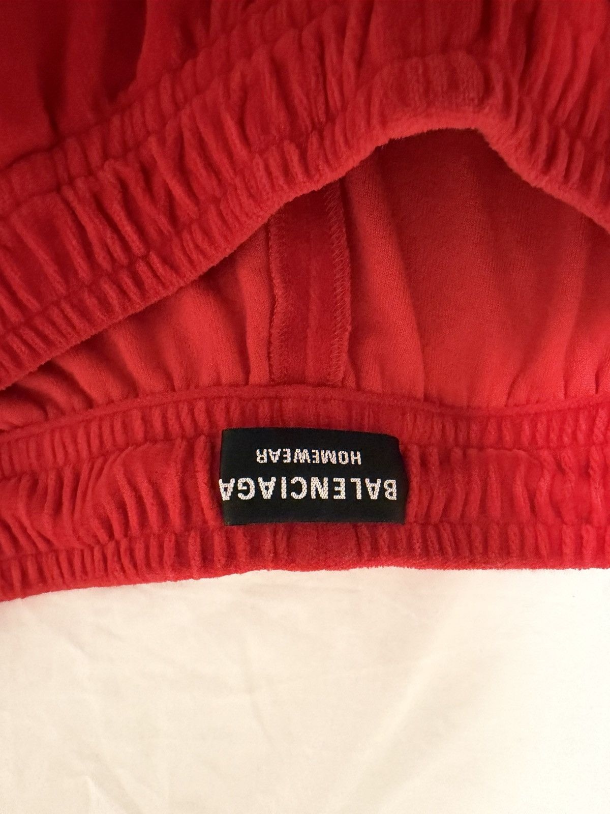 Balenciaga BALENCIAGA HOMEWEAR RED SWEATS Size US 34 / EU 50 - 6 Thumbnail