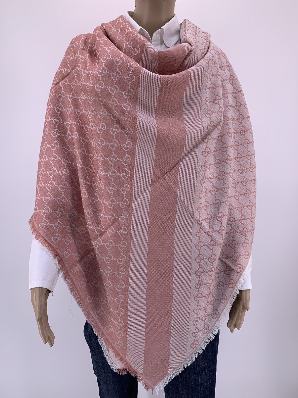 Gucci Size-140x140cm New Gucci Scarves Size ONE SIZE - 2 Thumbnail