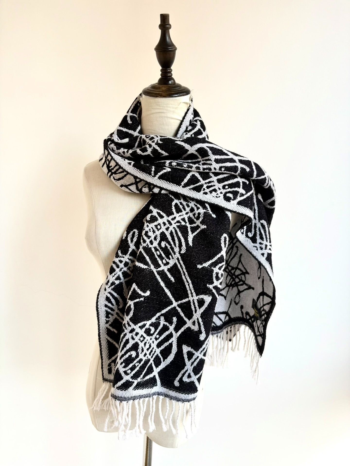 Vivienne Westwood Vivienne Westwood Vintage Saturn Scarf Size ONE SIZE - 1 Thumbnail