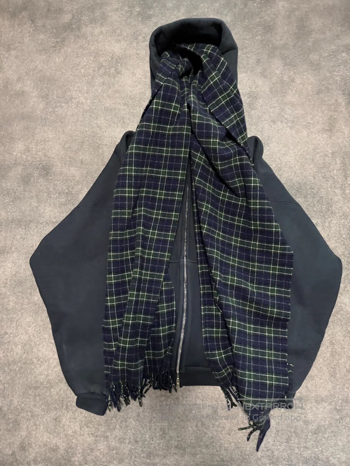 Balenciaga balenciaga scarf hooded sweatshirt hoodie. Size US S / EU 44-46 / 1 - 1 Thumbnail
