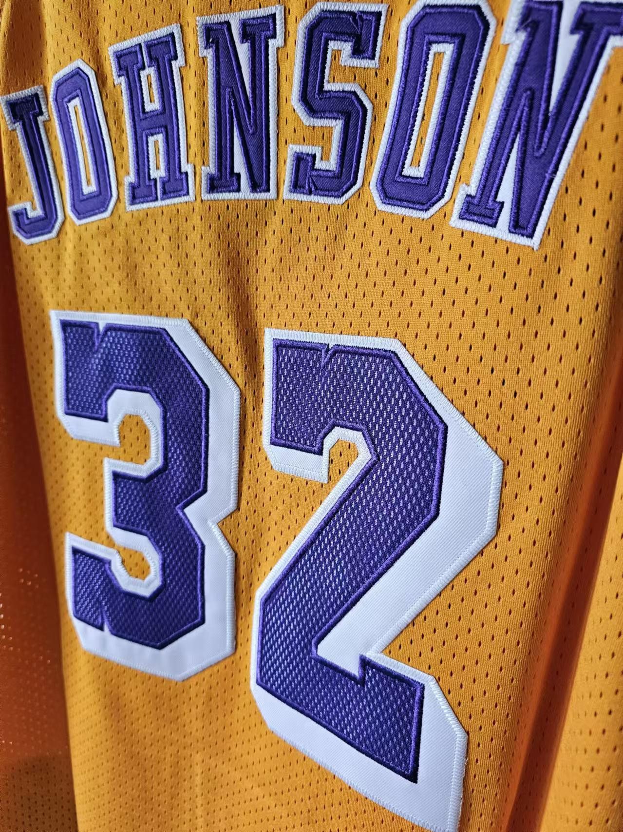 NBA Lakers #32 Earvin Johnson Jersey Size US XXL / EU 58 / 5 - 4 Thumbnail