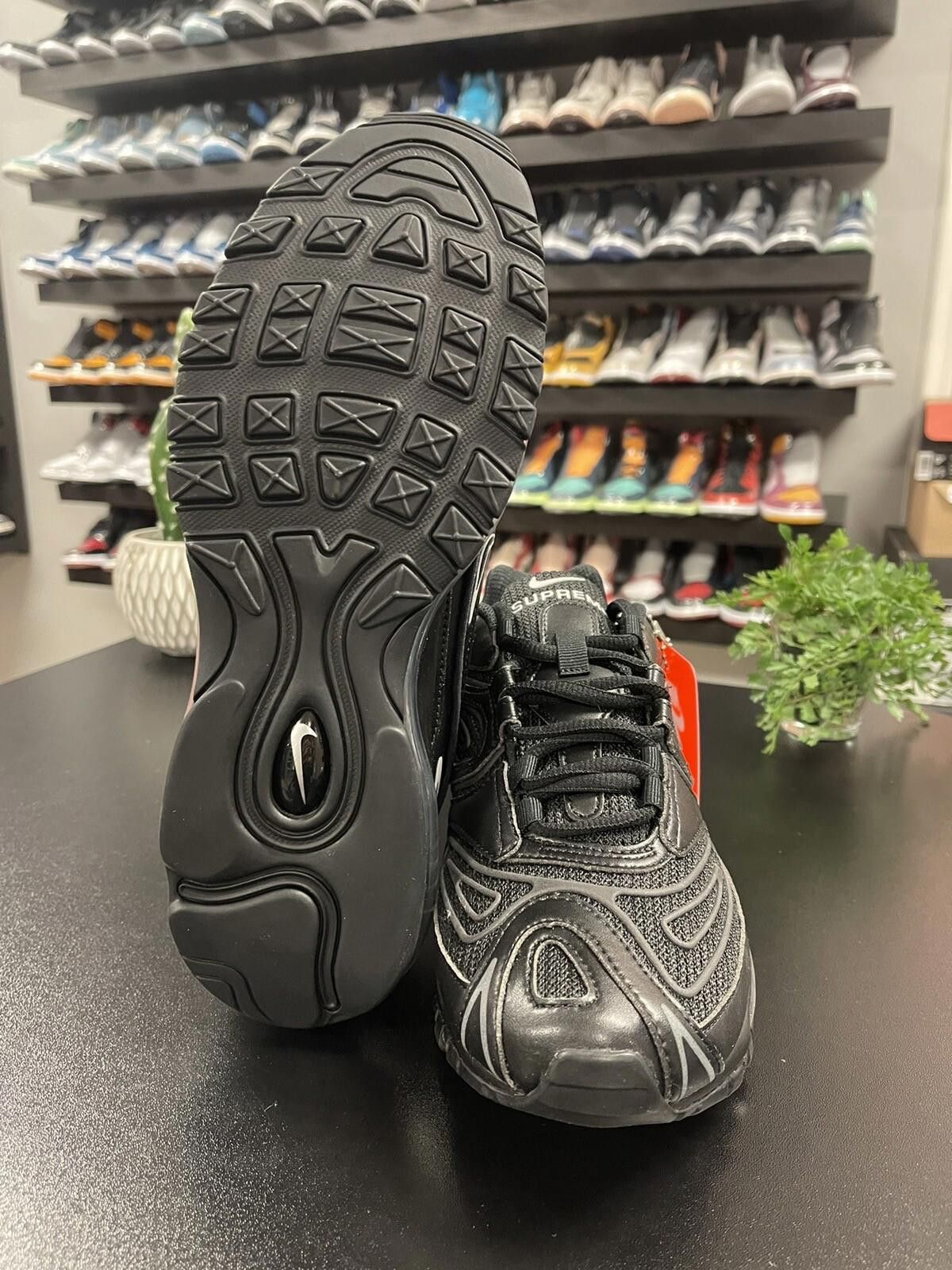 Nike Size 9 - Nike Air Max 98 TL SP x Supreme Black Brand New! Size US 9 / EU 42 - 10 Thumbnail
