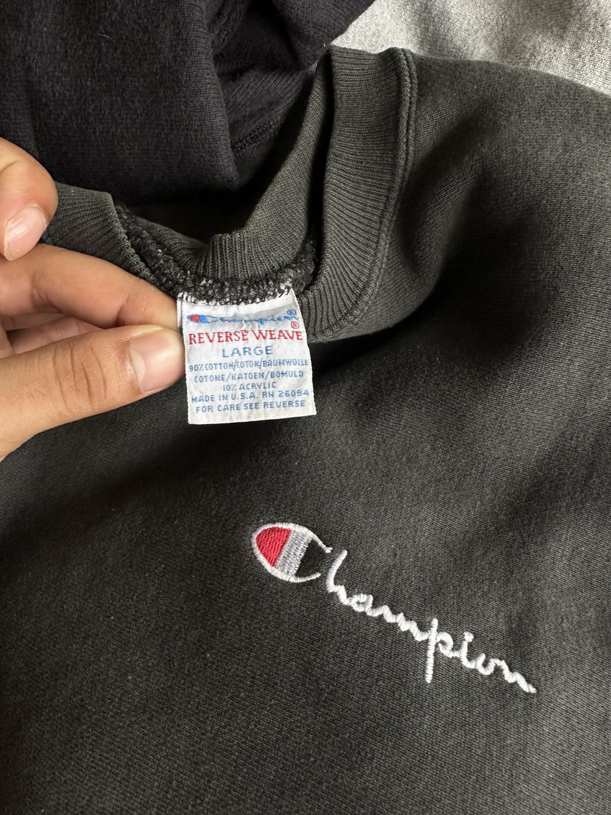 Vintage Vintage 80’s Champion Reverse Weave USA made Crewneck Size US L / EU 52-54 / 3 - 1 Thumbnail