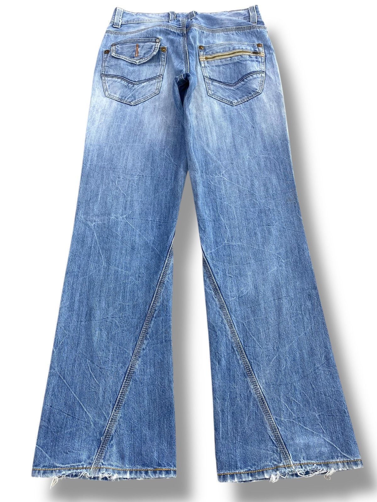 Japanese Brand Japanese Brand Thunder Wash Style Flare Jeans Size US 29 - 3 Thumbnail