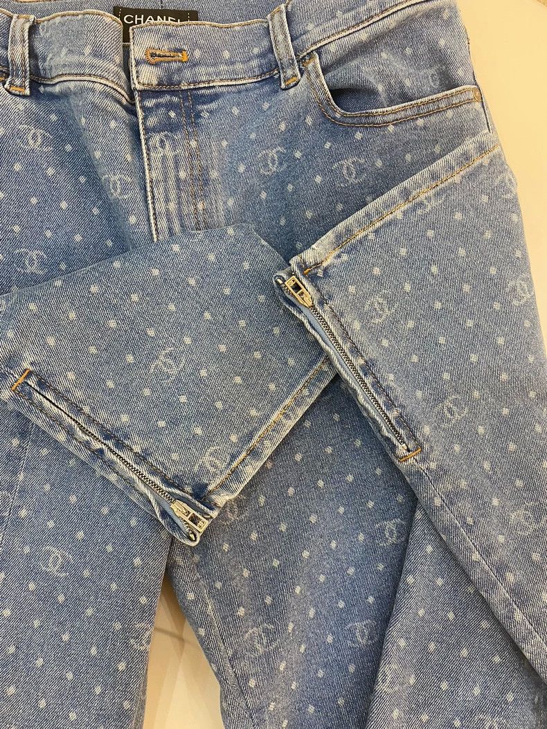 Chanel Chanel Dot logo narrow-footed jeans Size 28" / US 6 / IT 42 - 3 Thumbnail