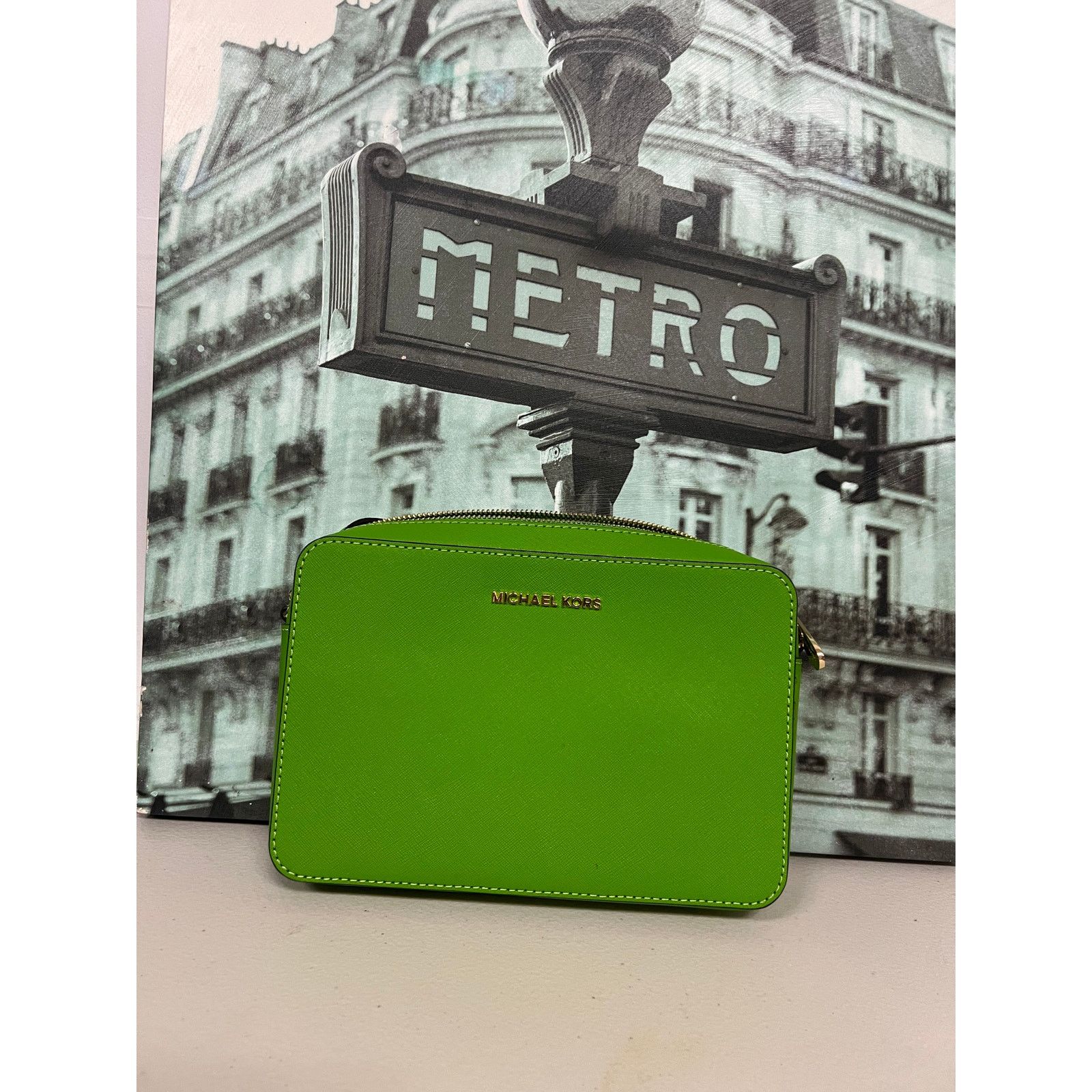 Michael Kors Michael Kors 35T8GTTC9L Jet Set Large Saffiano Camera Size ONE SIZE - 1 Thumbnail