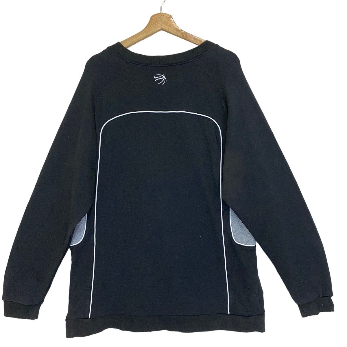 Nike × Nike ACG Nike Small Logo Vneck Sweatshirt Size US L / EU 52-54 / 3 - 6 Thumbnail