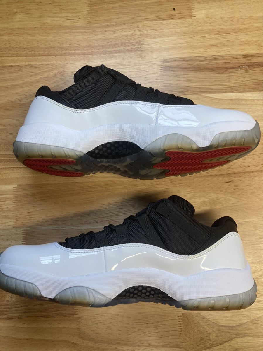 Jordan Brand × Nike Jordan 11 Low Size US 10.5 / EU 43-44 - 3 Thumbnail