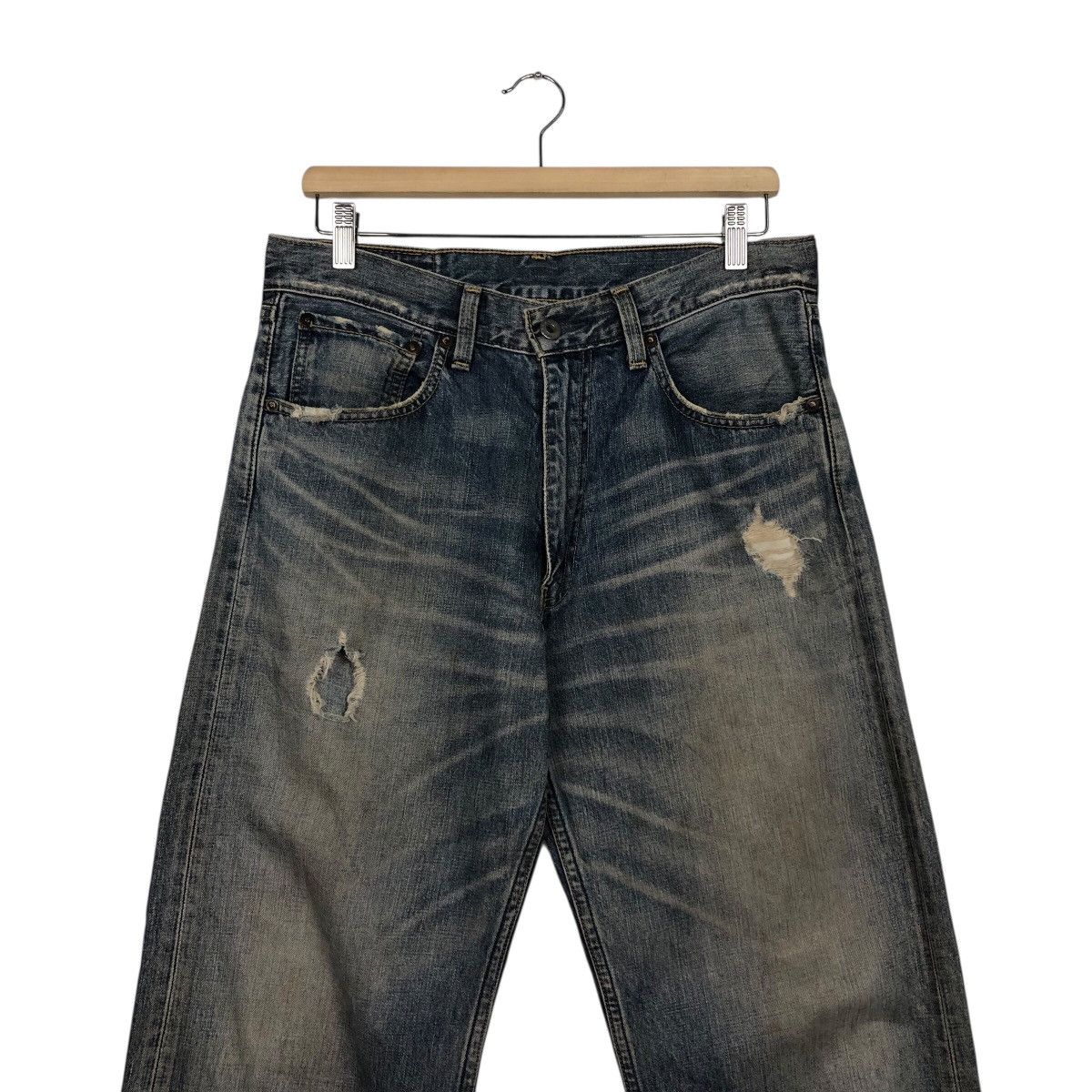 Levi's Levi’s Vintage Distressed Faded Denim Heavy Whiskers Rare Size US 32 / EU 48 - 5 Thumbnail