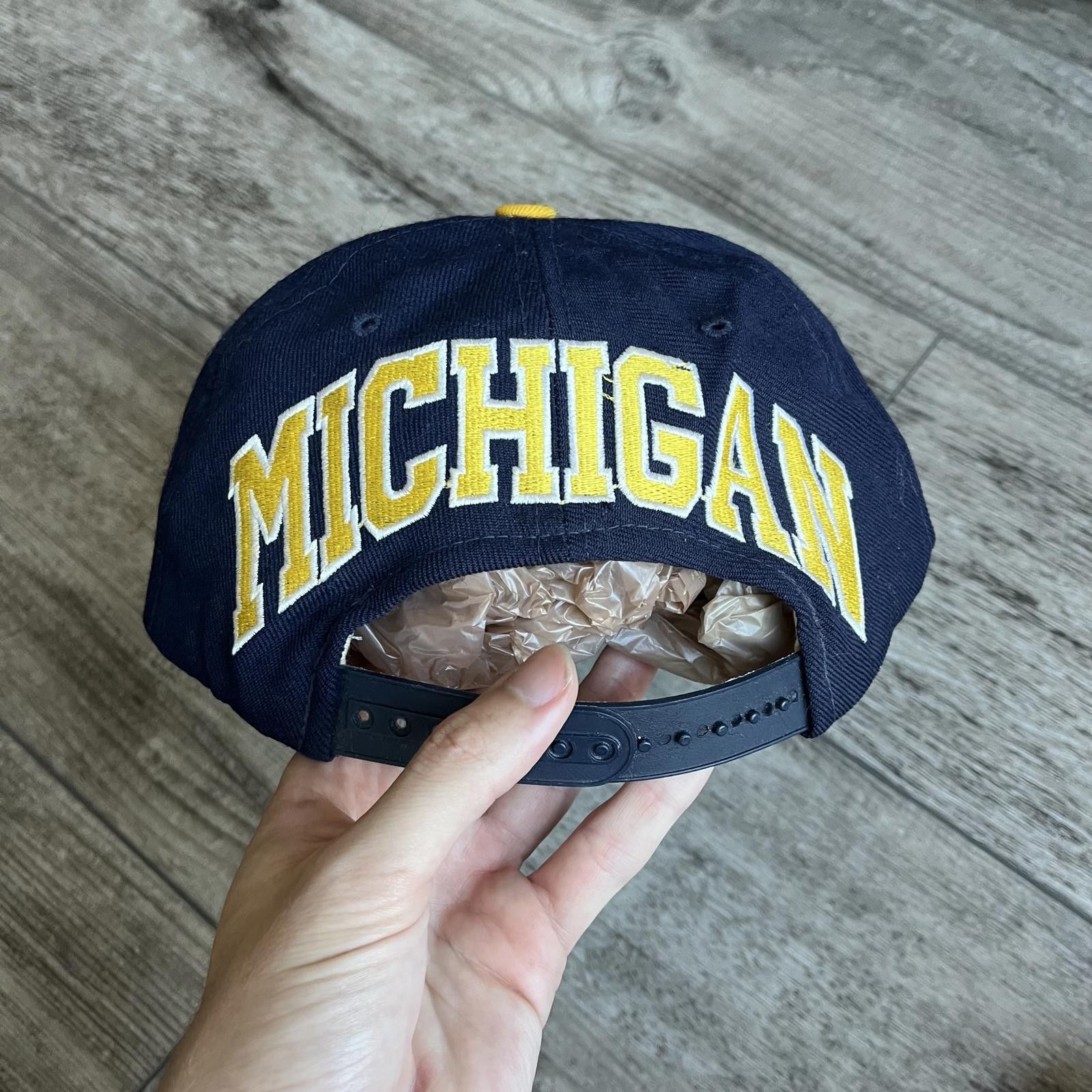 Vintage Vintage Wool Michigan Wolverines College Sports Football Hat Size ONE SIZE - 2 Thumbnail