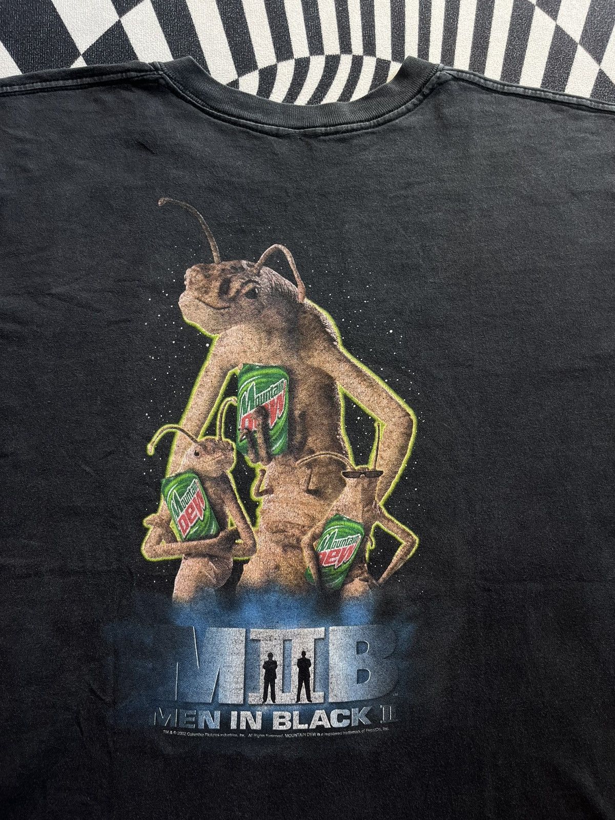 Arts & Science Vintage MEN IN BLACK 2 Do The Dew 2002’s Columbia Pictures Size US XL / EU 56 / 4 - 9 Thumbnail