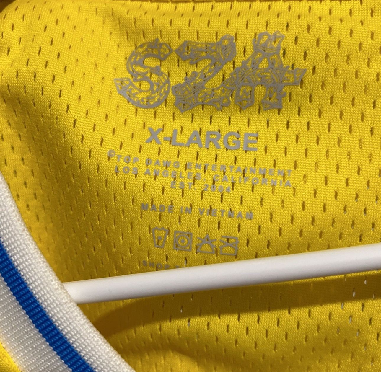 Band Tees × Top Dawg Entertainment SZA YELLOW JERSEY SOS TOUR SZ XL Size US XL / EU 56 / 4 - 5 Thumbnail
