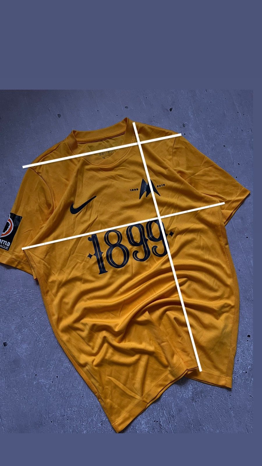 Nike Torquay United 2019-20 Nike t-shirt football jersey sz M #8 Size US M / EU 48-50 / 2 - 12 Thumbnail