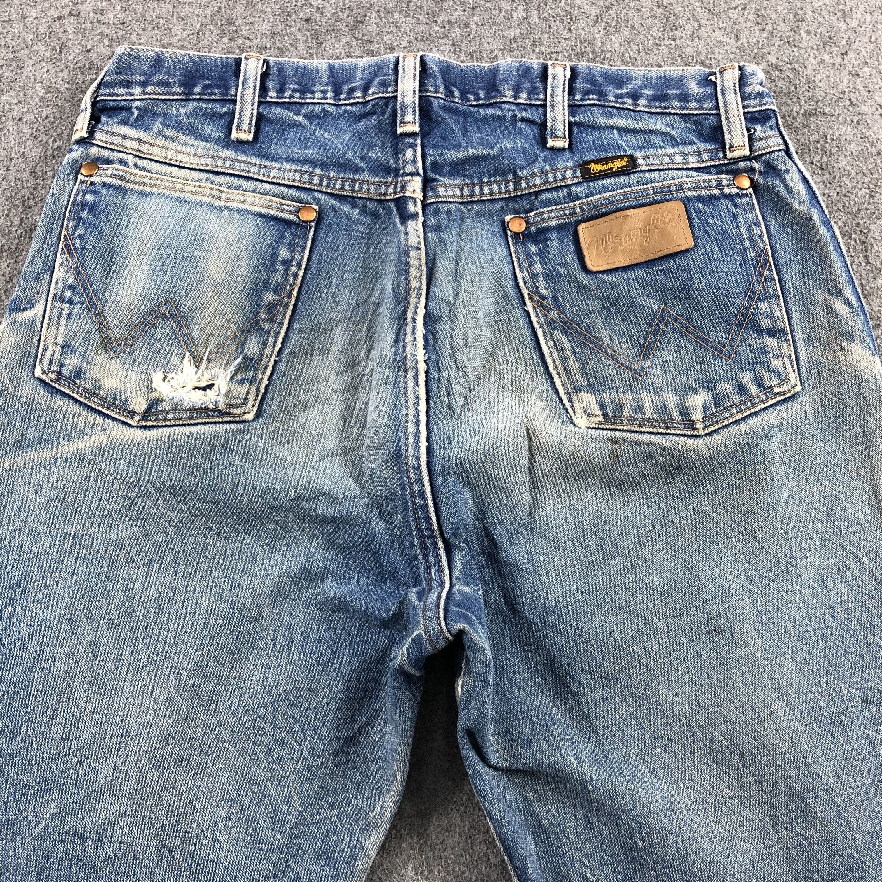 Vintage Vintage Blue Wash Wrangler Jeans-J2163 Size US 33 - 4 Thumbnail