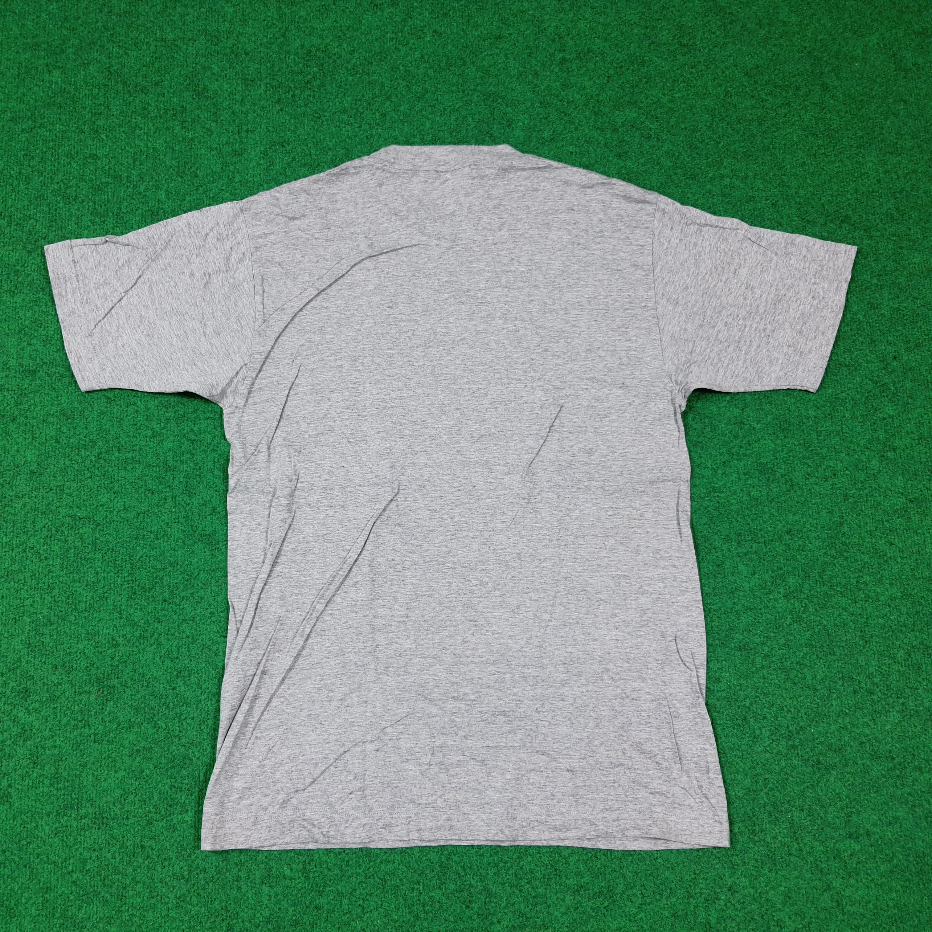 Burberry Vintage Burberrys Spell Out Custom Logo Tshirt C285N31 Size US M / EU 48-50 / 2 - 3 Thumbnail