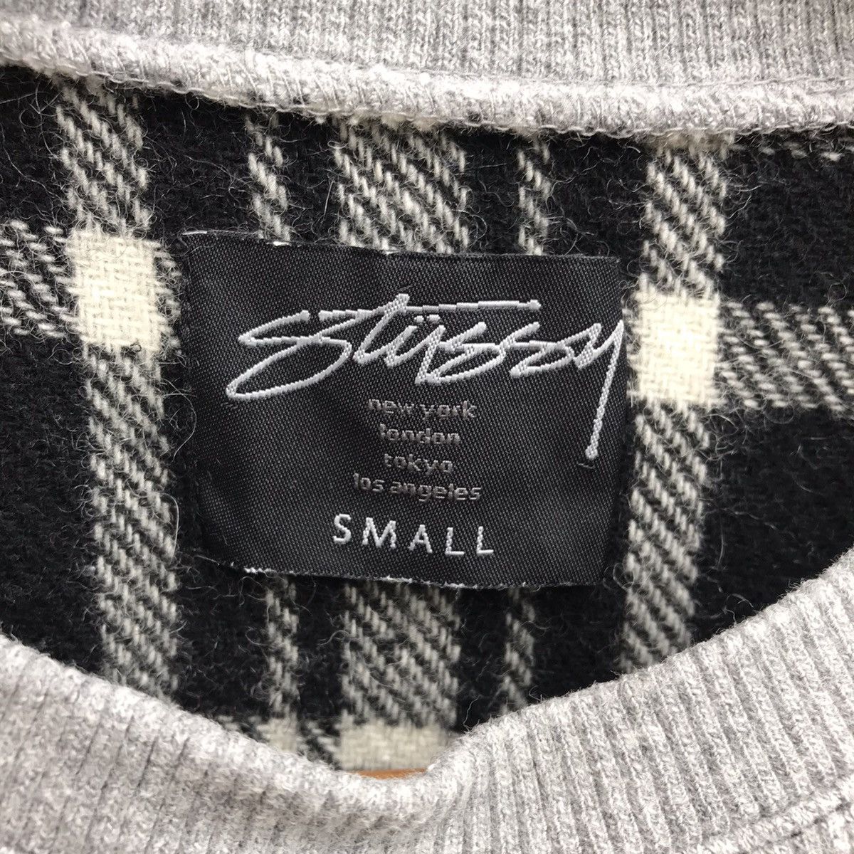 Stussy Stussy Japan two tones fabric crewneck sweater Size US S / EU 44-46 / 1 - 7 Thumbnail