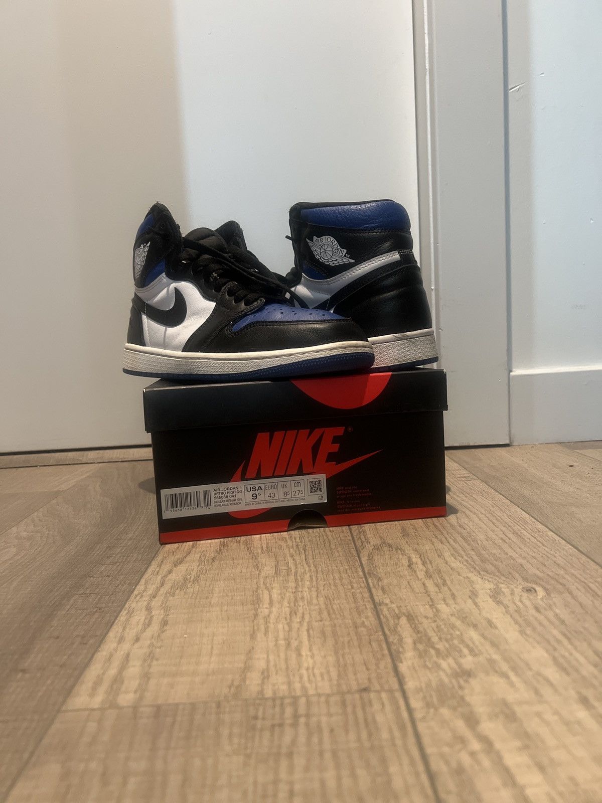 Jordan Brand × Nike Air Jordan 1 Retro High OG Royal Blues Size US 9.5 / EU 42-43 - 3 Thumbnail