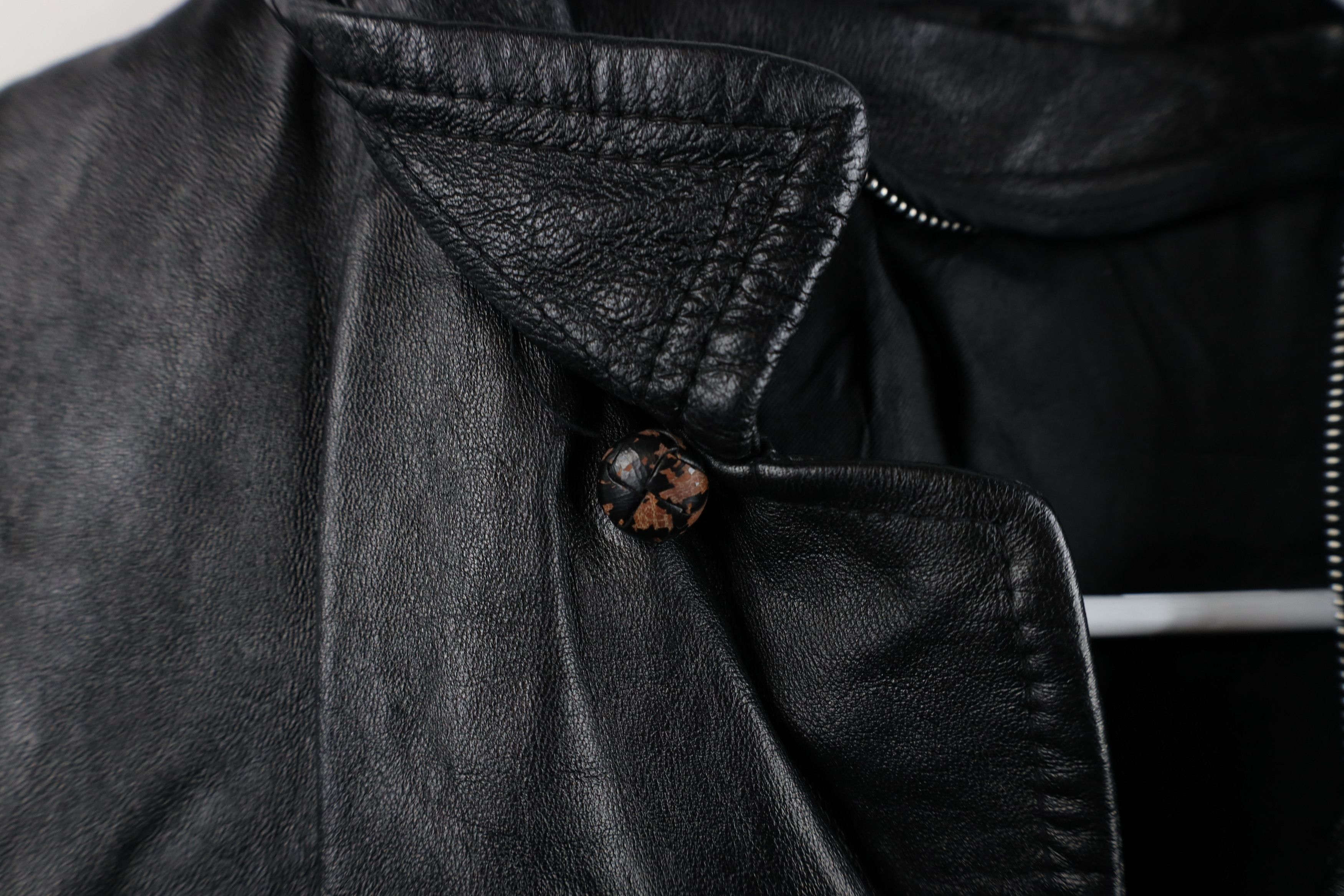 Vintage Vintage 70s Streetwear Full Button Leather Jacket Black Size US L / EU 52-54 / 3 - 9 Thumbnail