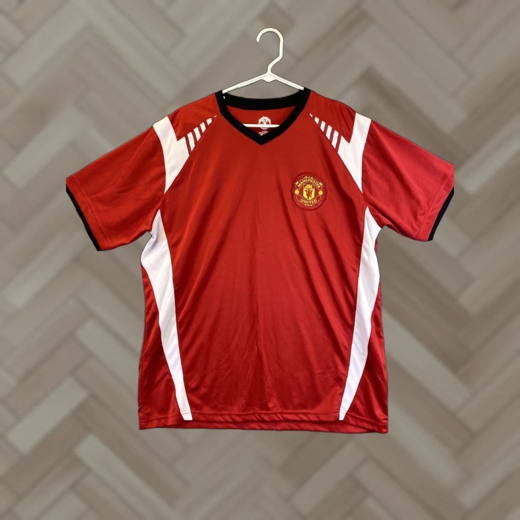 Vintage Manchester United Official red white football shirt - size L / 93-56 Size US L / EU 52-54 / 3 - 1 Thumbnail