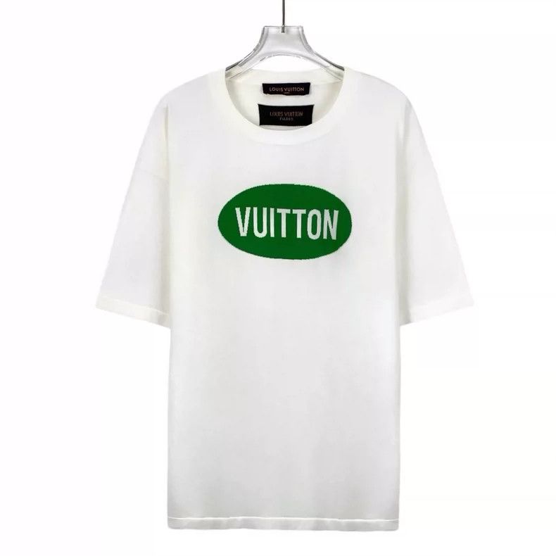 Louis Vuitton Louis Vuitton 22 white logo monogrammed cotton crew neck s Size US L / EU 52-54 / 3 - 1 Thumbnail