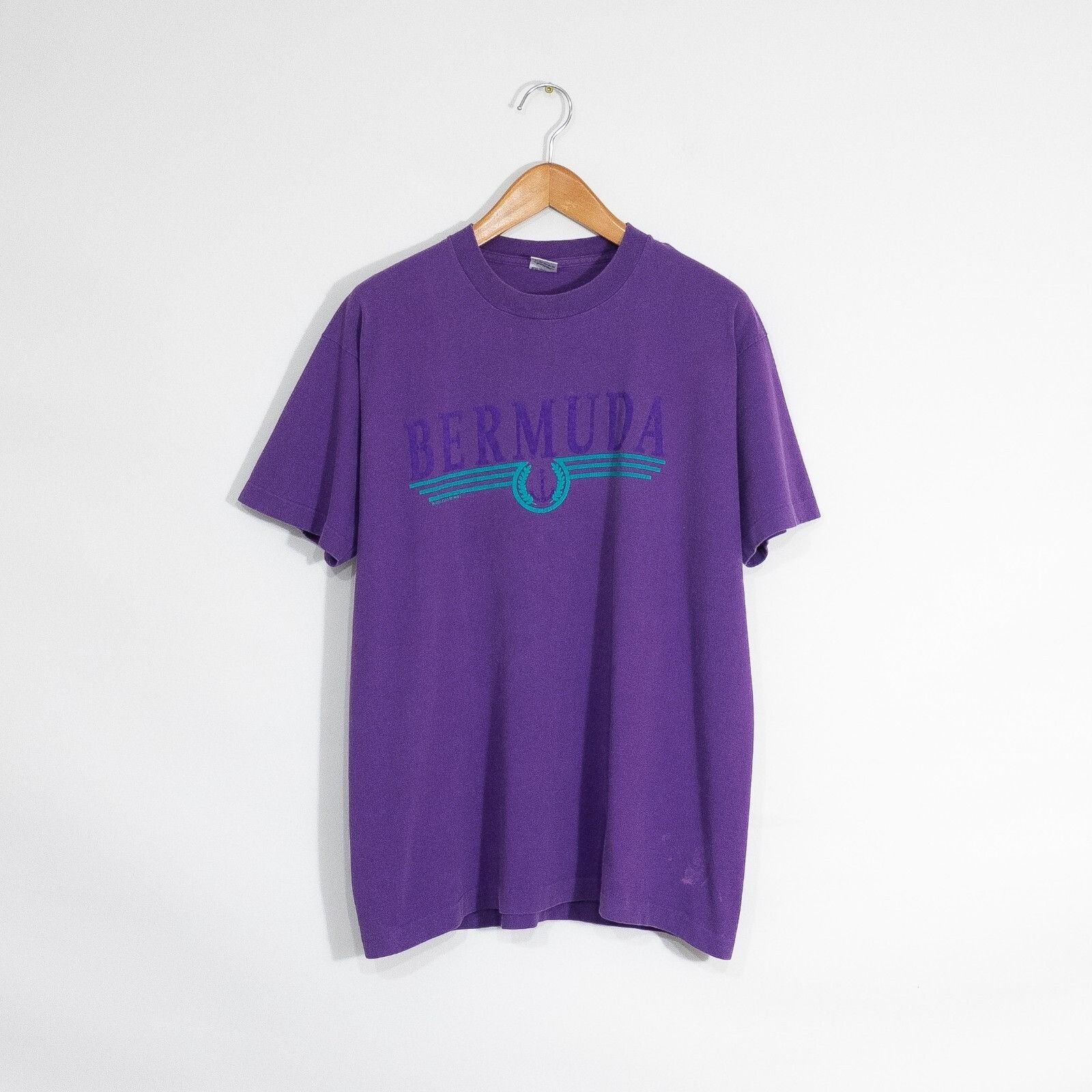 Vintage Vintage 90s Bermuda Tourism T Shirt Mens XL - Distressed Size US XL / EU 56 / 4 - 1 Thumbnail