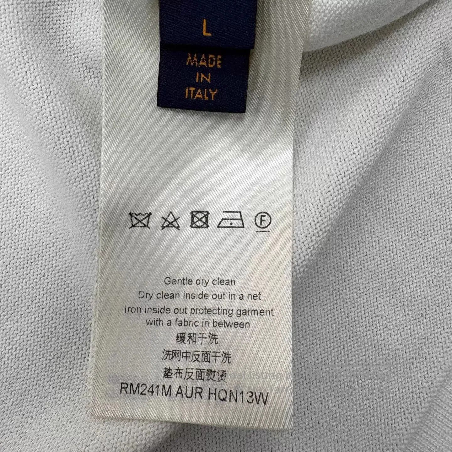 Louis Vuitton White Short Sleeve Graphic T. Size US L / EU 52-54 / 3 - 7 Thumbnail