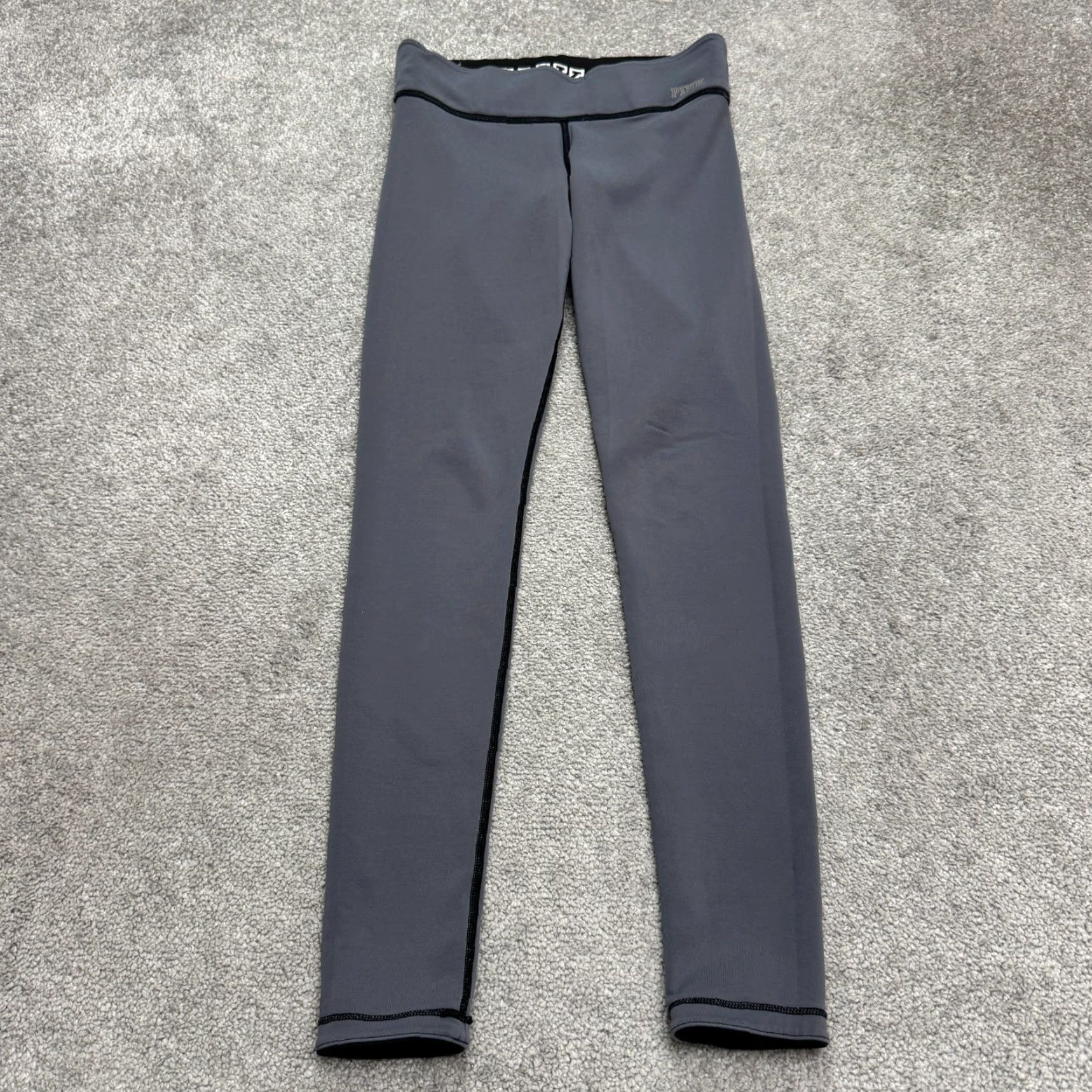 Victoria's Secret VINTAGE Victoria's Secret Reversible Leggings Womens 28 Black Gray Activewear Compression Athletic Size 28" / US 6 / IT 42 - 3 Thumbnail