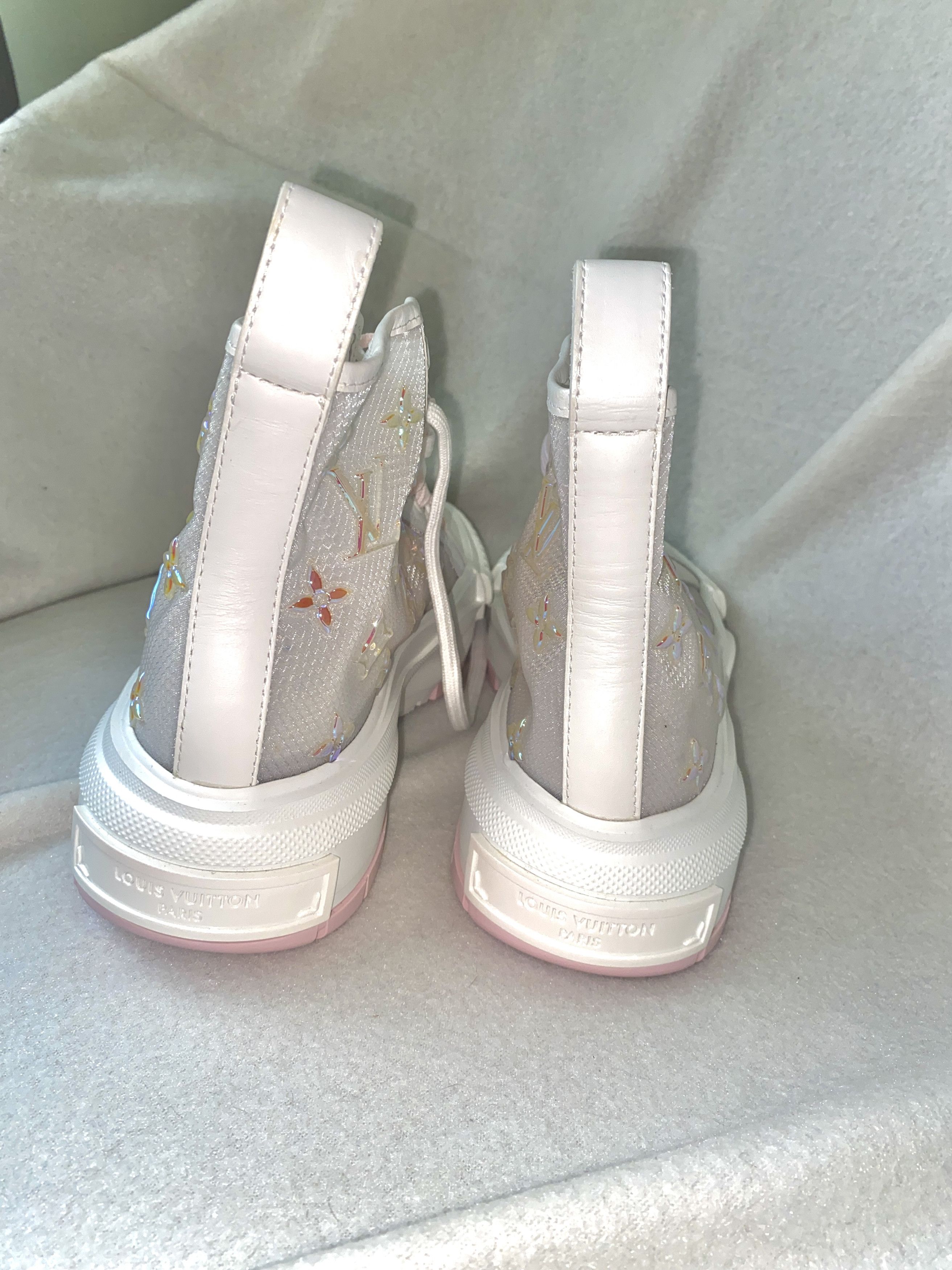 Louis Vuitton LV Monogram Mesh Sneakers Size US 8 / IT 38 - 7 Thumbnail