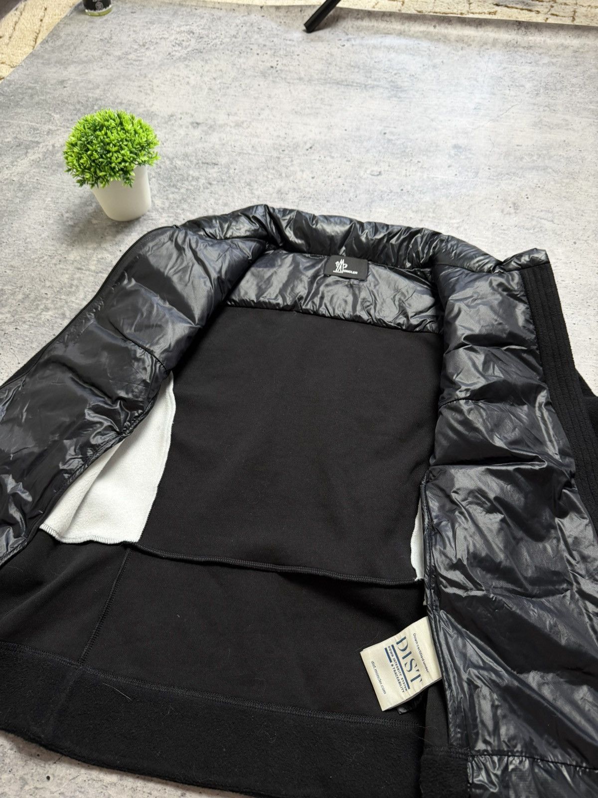 Moncler Grenoble Moncler Grenoble Magie Down Puffer Archive Cardigan Jacket Size M / US 6-8 / IT 42-44 - 11 Thumbnail
