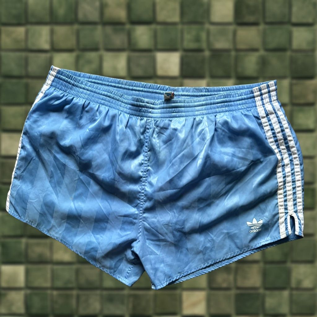 Adidas VINTAGE adidas Shorts Football Soccer Running L Men Blue 1990s Size US 33 - 1 Thumbnail