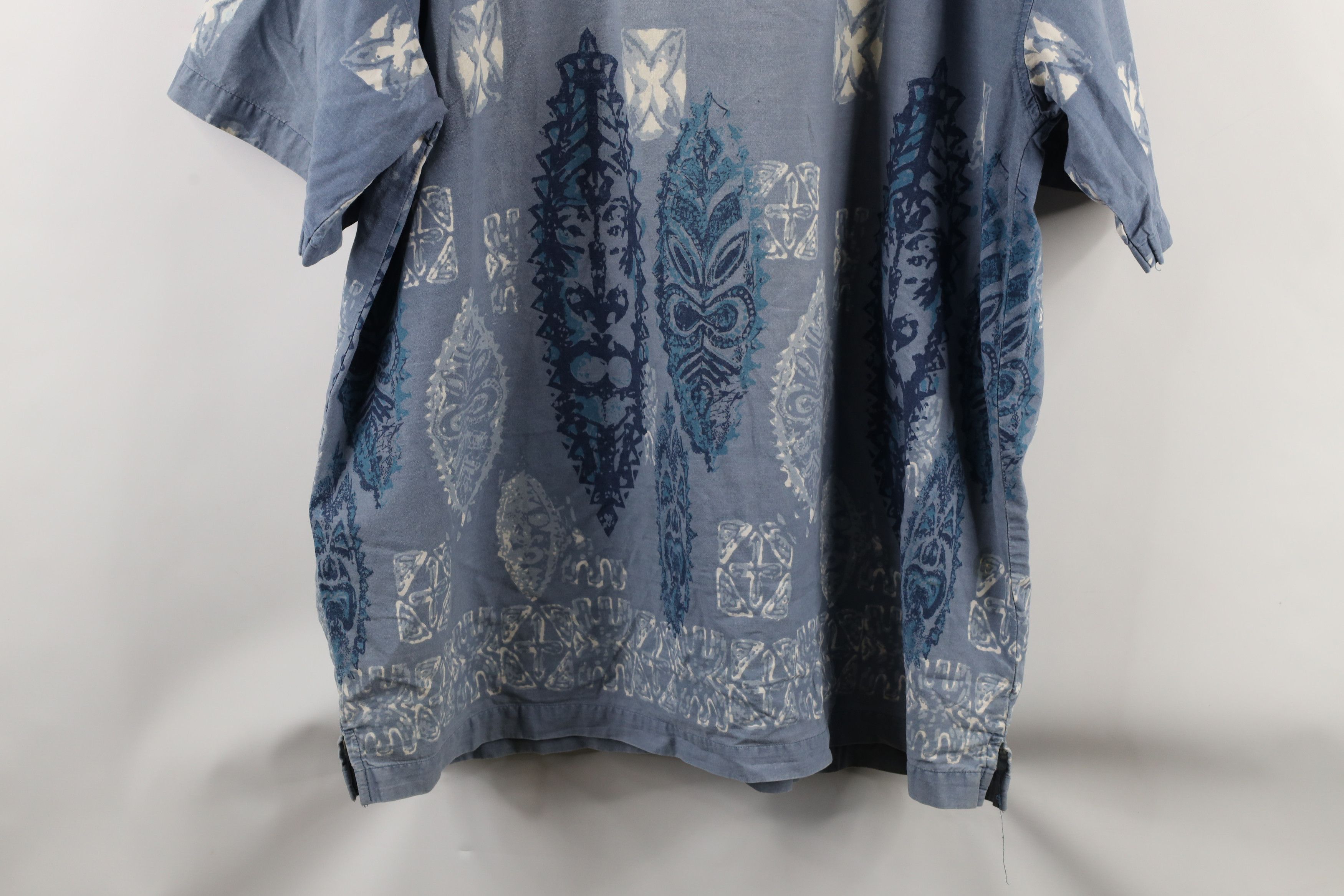 Vintage Vintage 90s Streetwear Mask Geometric Hawaiian Button Shirt Size US XL / EU 56 / 4 - 12 Thumbnail