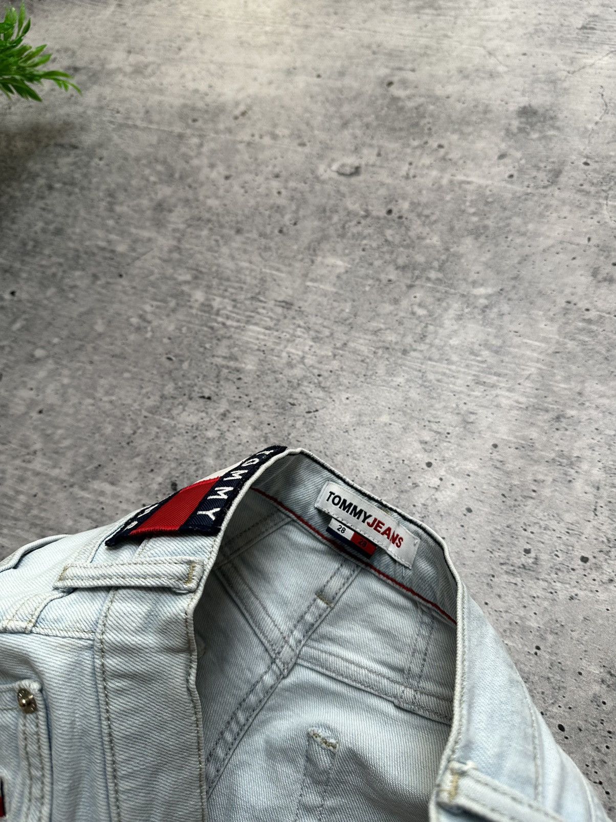 Tommy Hilfiger Tommy Jeans Hilfiger Logo Jeans Women’s Streetwear Casual Size 26" / US 2 / IT 38 - 5 Thumbnail