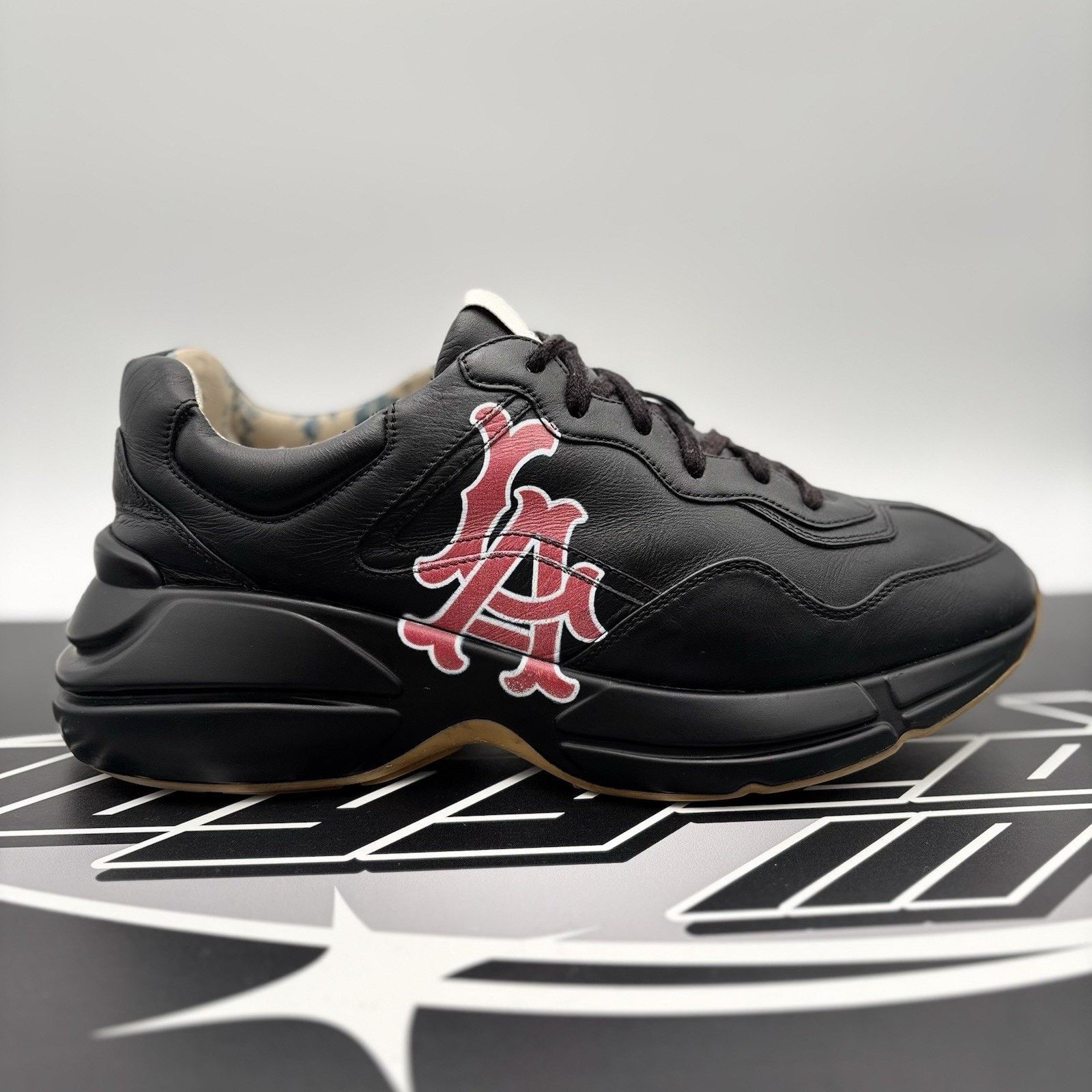 Gucci Gucci Rhyton GG ‘ LA Angels ’ | GOOD CONDITION! Size US 8 / EU 41 - 2 Thumbnail