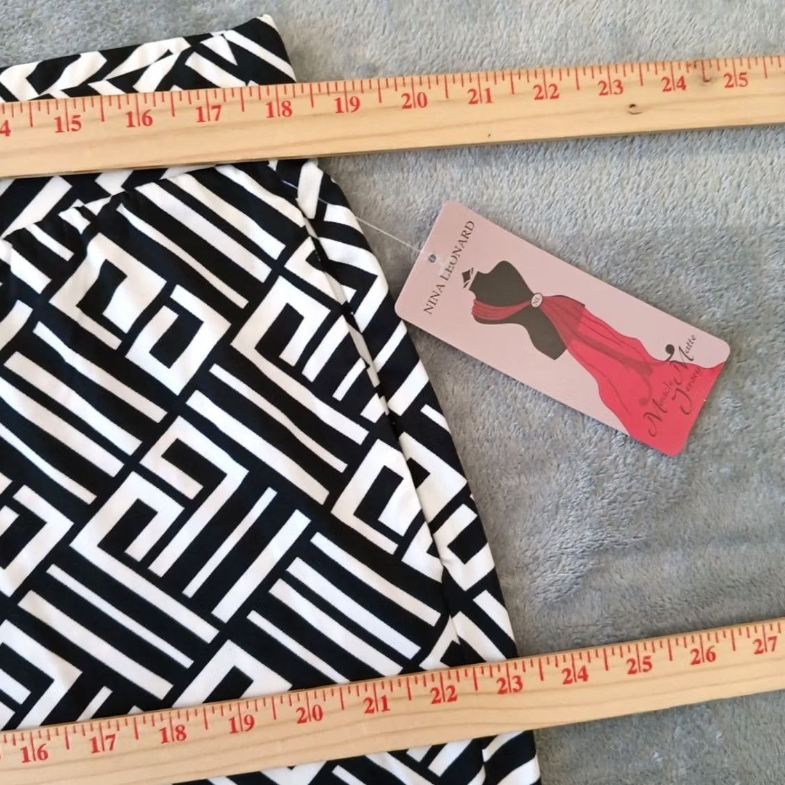 Vintage Nina Leonard Pants Womens XL Black Geometric Pull On Pockets 36x30 Ankle New Size 40" / US 18 - 2 Thumbnail