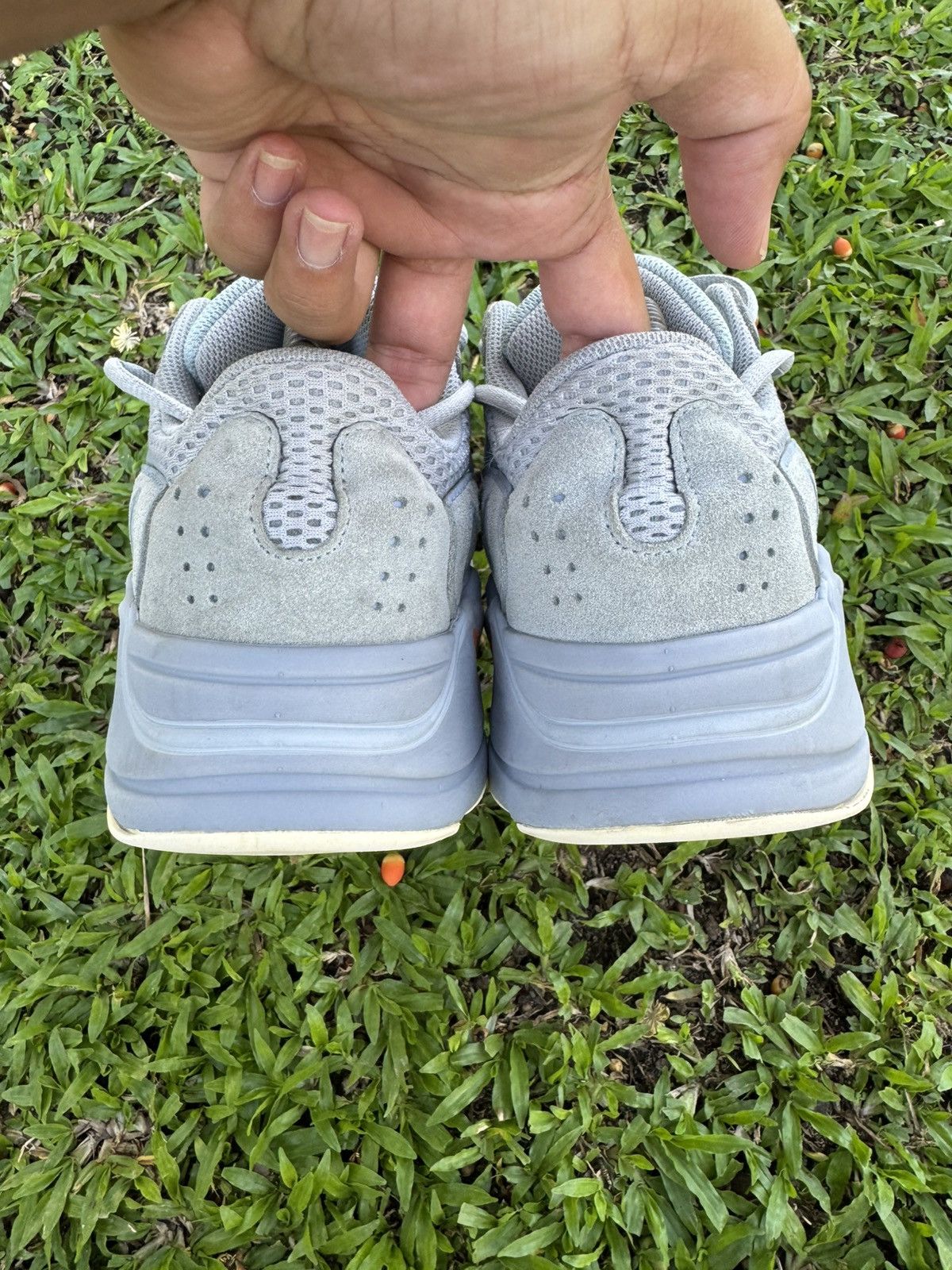 Yeezy Yeezy Boost Wave Runner 700 ‘inertia’ Size US 8 / EU 41 - 6 Thumbnail