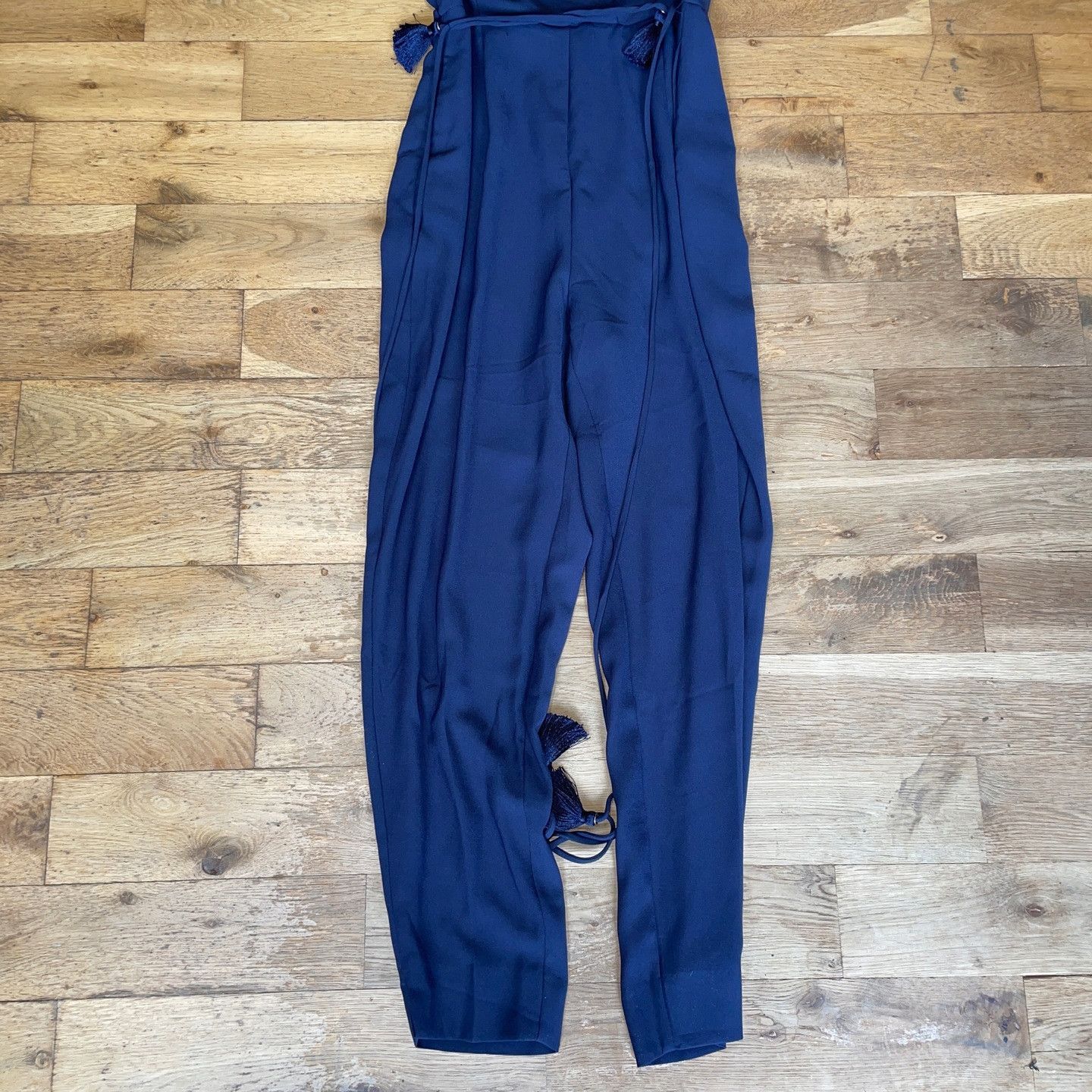 H&M H&m Women's Fashionable Elegant Jumpsuit Size 36 Size XS / US 0-2 / IT 36-38 - 2 Thumbnail