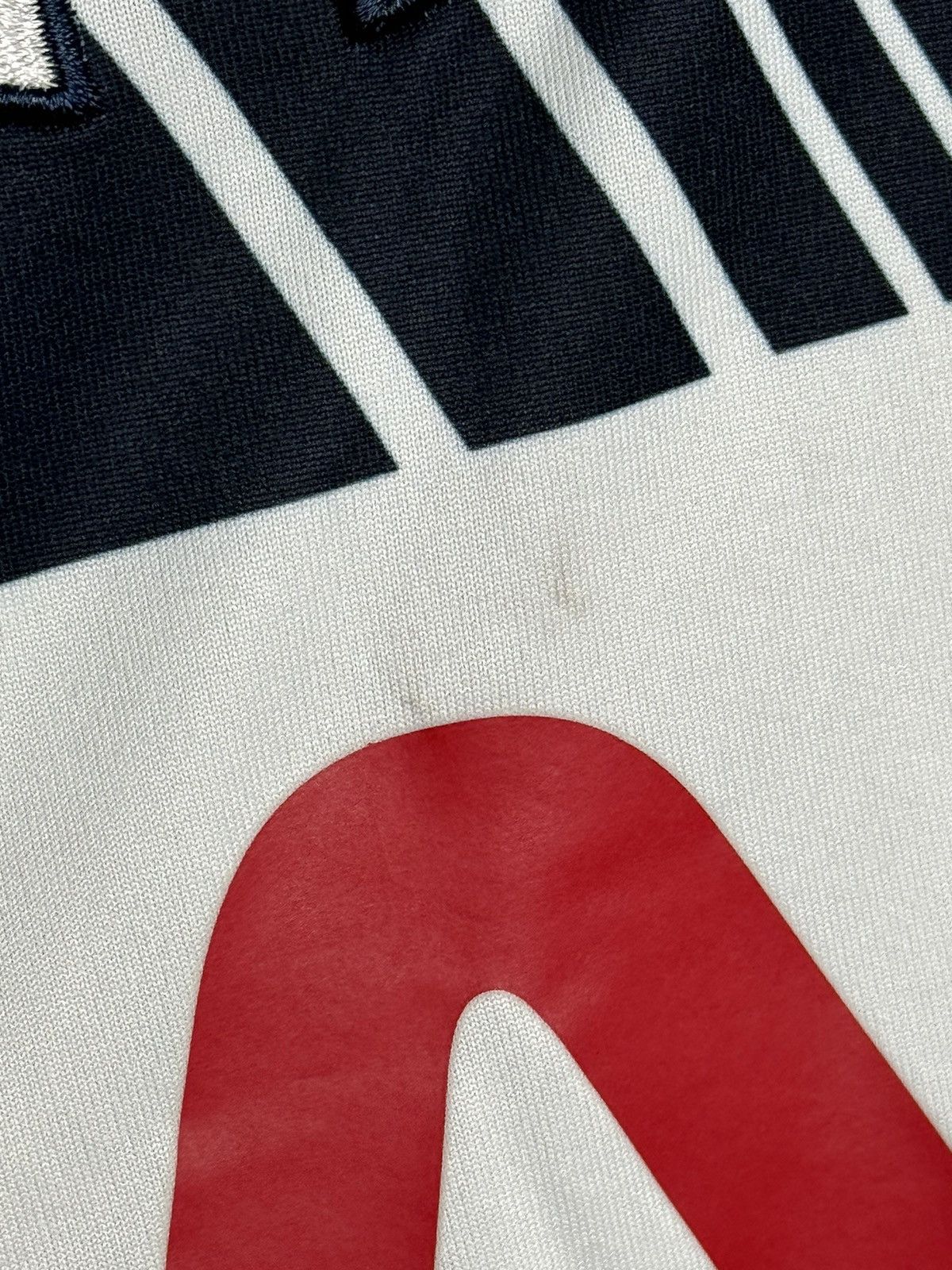 Under Armour Tottenham Hotspur 15/16 Home Eriksen Football Jersey Size US M / EU 48-50 / 2 - 9 Thumbnail
