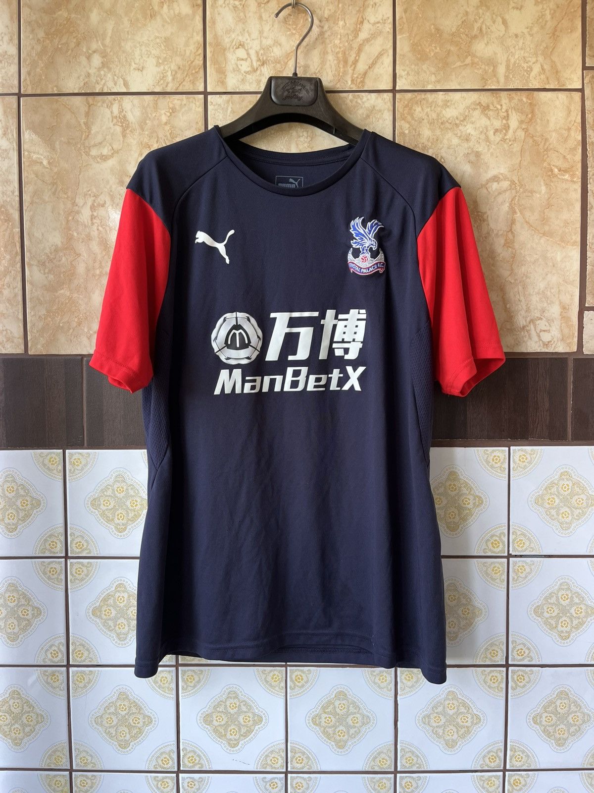 Puma Puma Crystal Palace 2018/2019 training jersey Size US L / EU 52-54 / 3 - 1 Thumbnail