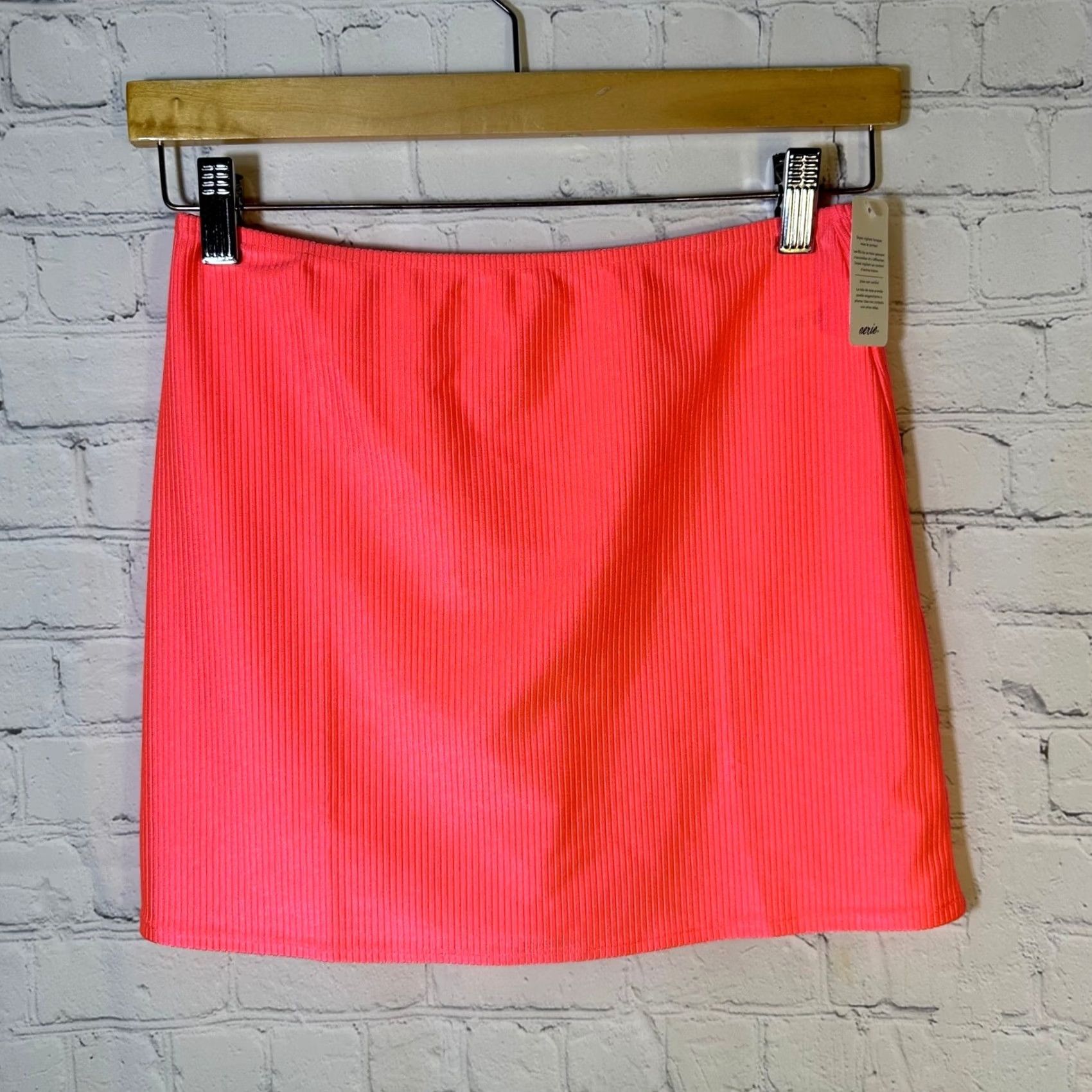 Vintage Aerie Mini Skirt NS Ribbed Neon Pink NWT Small Ruched Back Pull On Short Womens Summer Spring Knit Solid Logo Pattern Size 28" / US 6 / IT 42 - 2 Thumbnail
