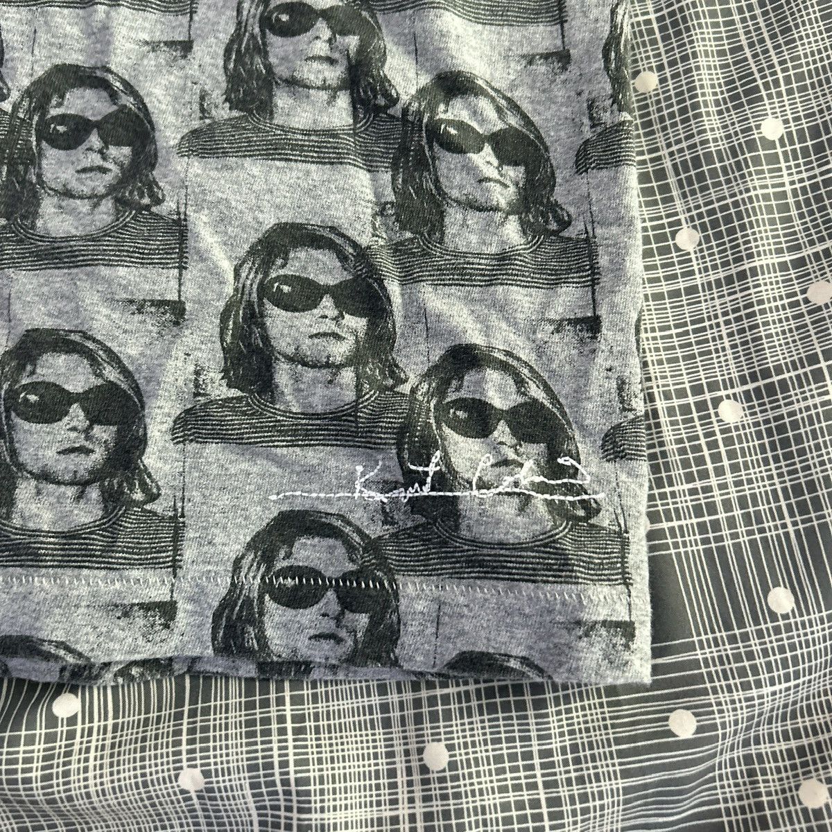 Uniqlo Rare Uniqlo X Kurt Cobain Tee Size US M / EU 48-50 / 2 - 2 Thumbnail