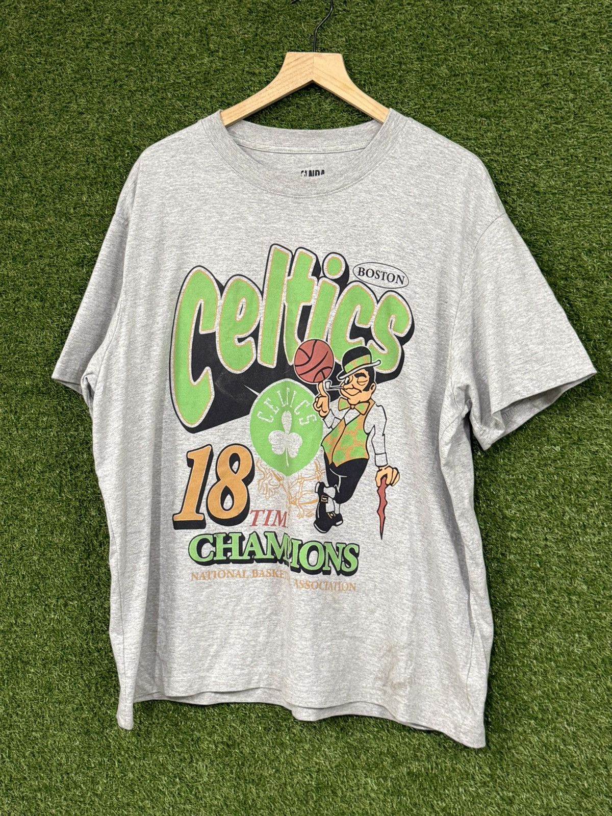 NBA Boston Celtics NBA Champion Basketball Logo Tee XL MA Size US XL / EU 56 / 4 - 1 Thumbnail