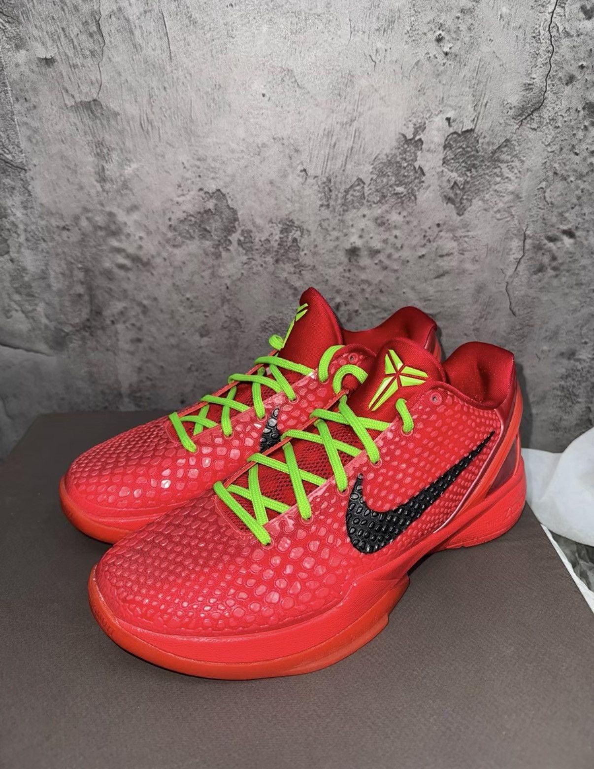 Nike Nike Kobe 6 Reverse Green Hornet FV4921-600, Red & Green K37 Size US 8 / EU 41 - 1 Thumbnail